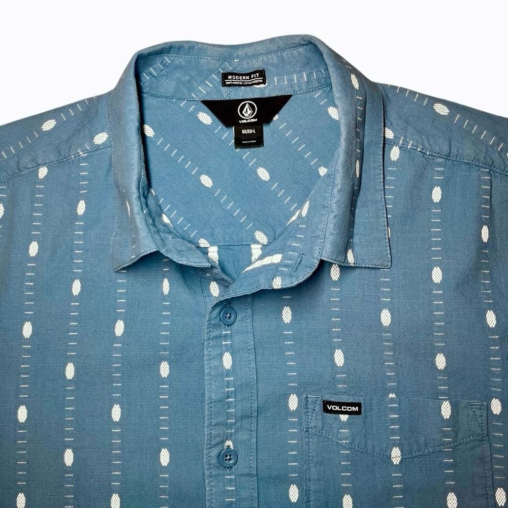Volcom Modern Fit Cotton Short Sleeve in Blue/White Men’s L - Picture 2 of 8